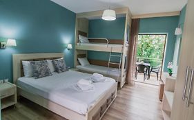 House Akis New Sarti